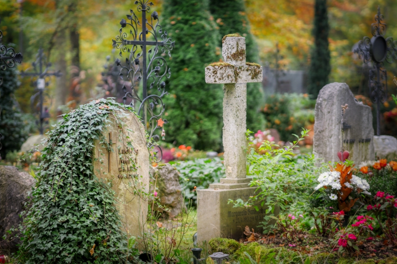 funeraire-PIGNANS-min_cemetery-4653166